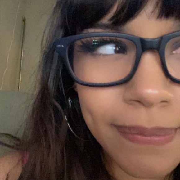 Meet your Posher, Jax - Picture 2 of 2